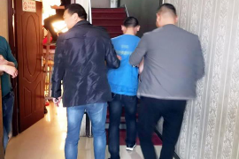 钦州讨债公司如何把握上门催款的时机